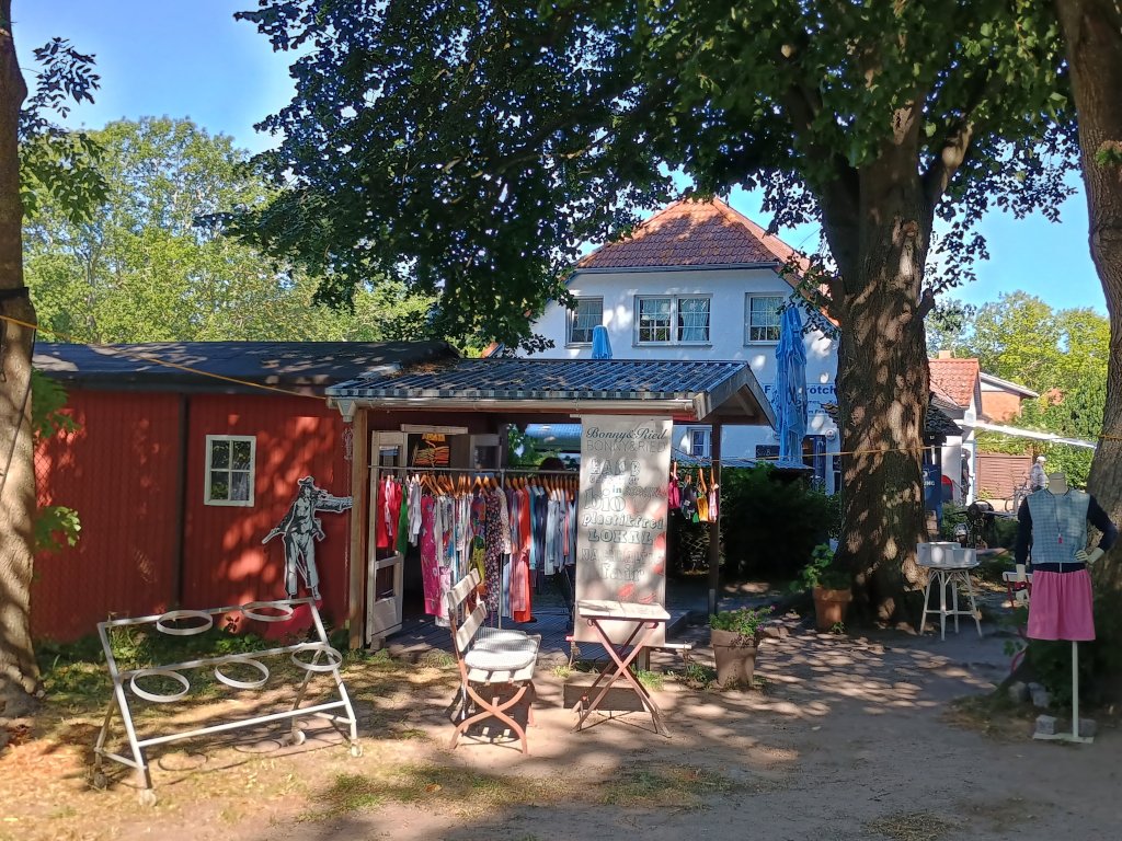 Bonnie und Ried Bekleidungsgeschäft in Kloster auf Hiddensee