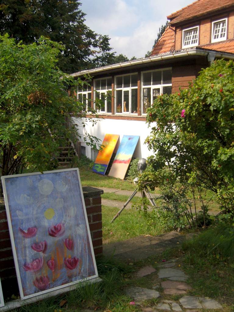 Sicht auf Wintergarten der Galerie am Hügel auf Hiddensee - Ute Laux