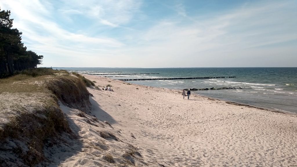 Hiddensee strand kleiner leuchtturm